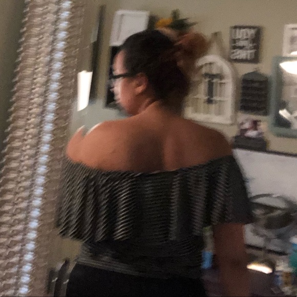 Off the shoulder top - Picture 2 of 2
